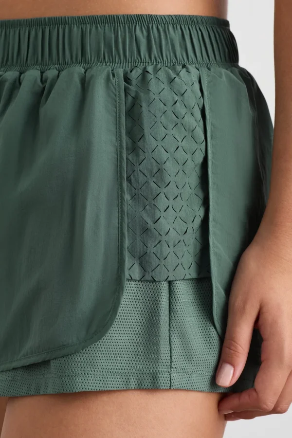 Perforated Spray Shorts 019