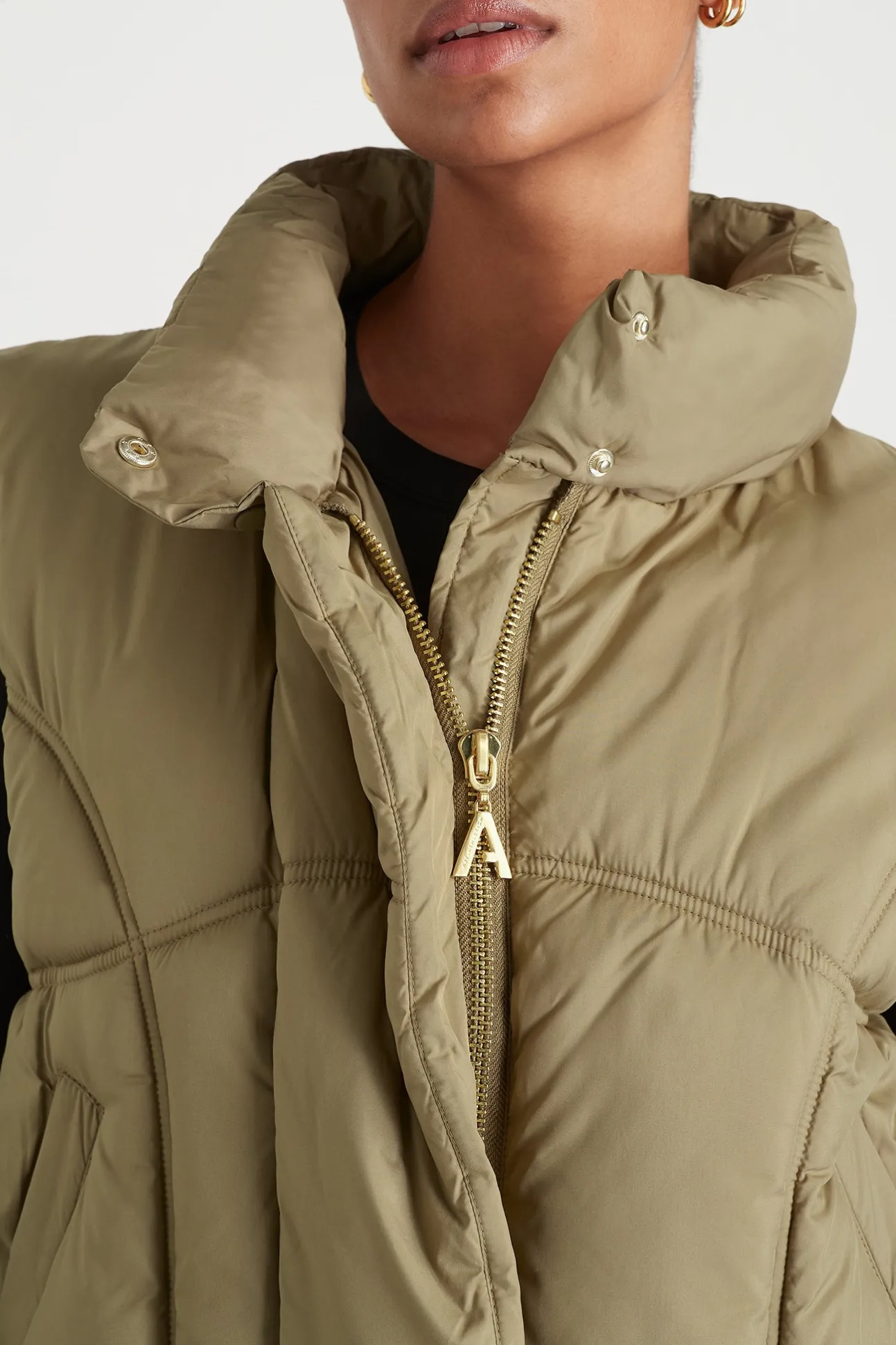 puffer_vest__3-1.webp Puffer Vest 747