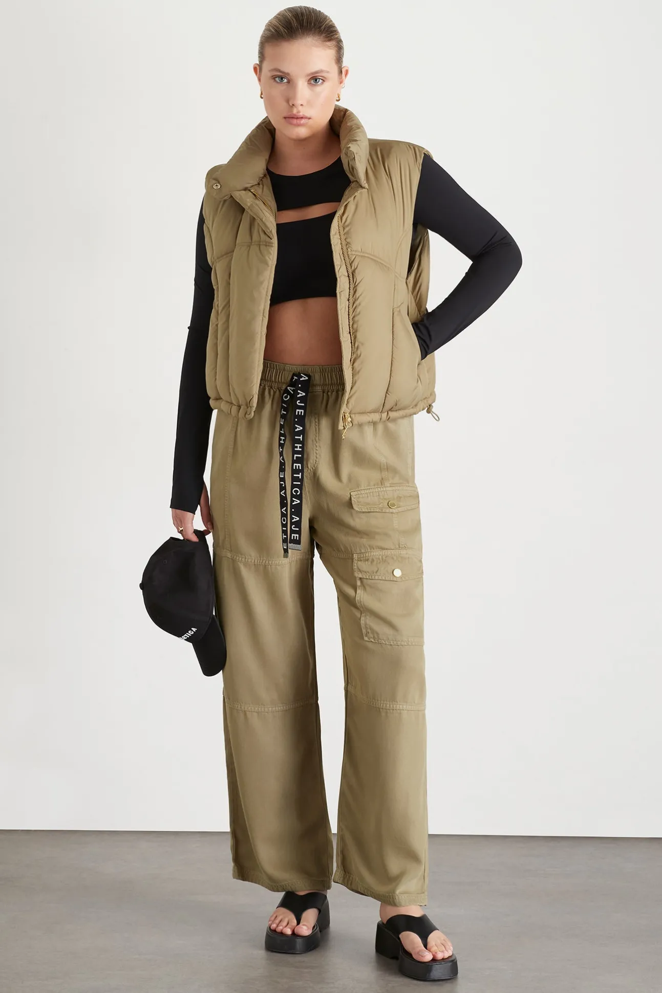 puffer_vest__7-1.webp Puffer Vest 747