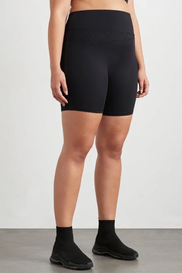 Quilted Mid Length Short 629