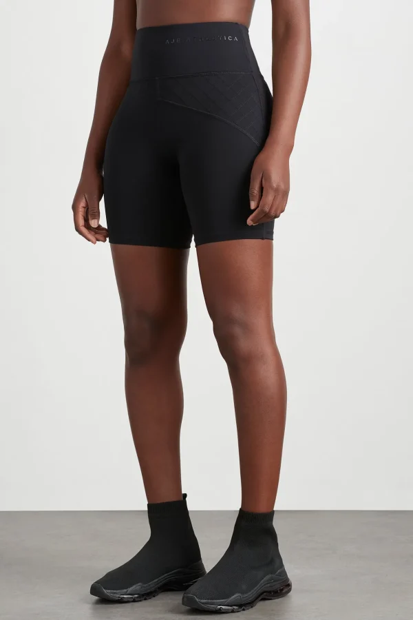 Quilted Mid Length Short 629