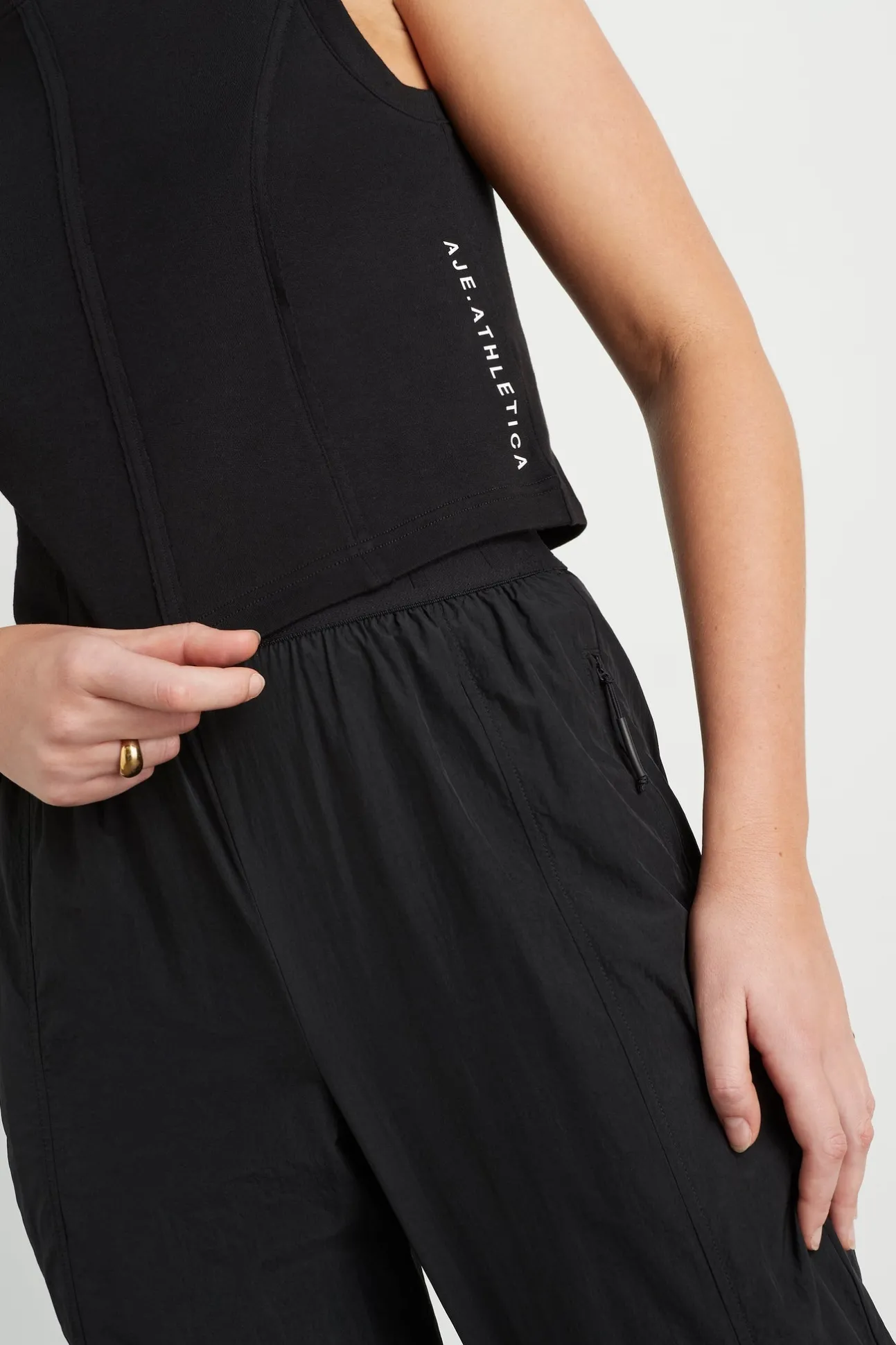 raw_edge_seams_tank__3.webp Raw Edge Seams Tank 138