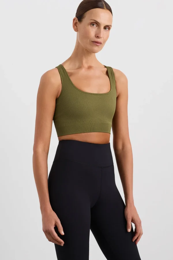 Seamless Crop 331