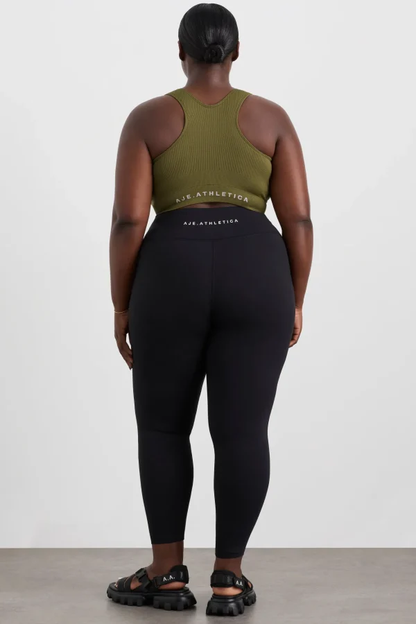 Seamless Crop 331