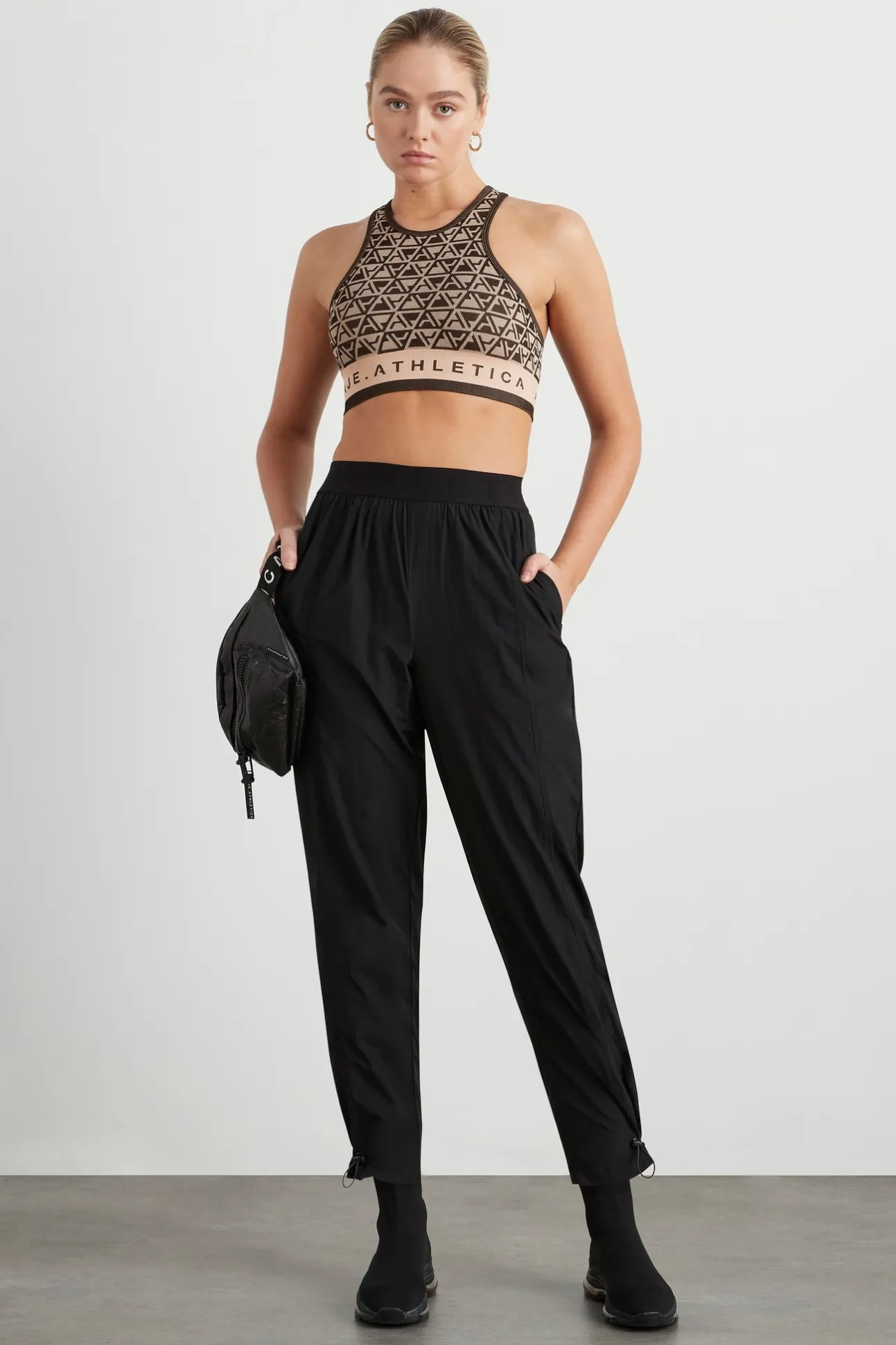seamless_crop_top__2-1.webp Seamless Crop Top 331