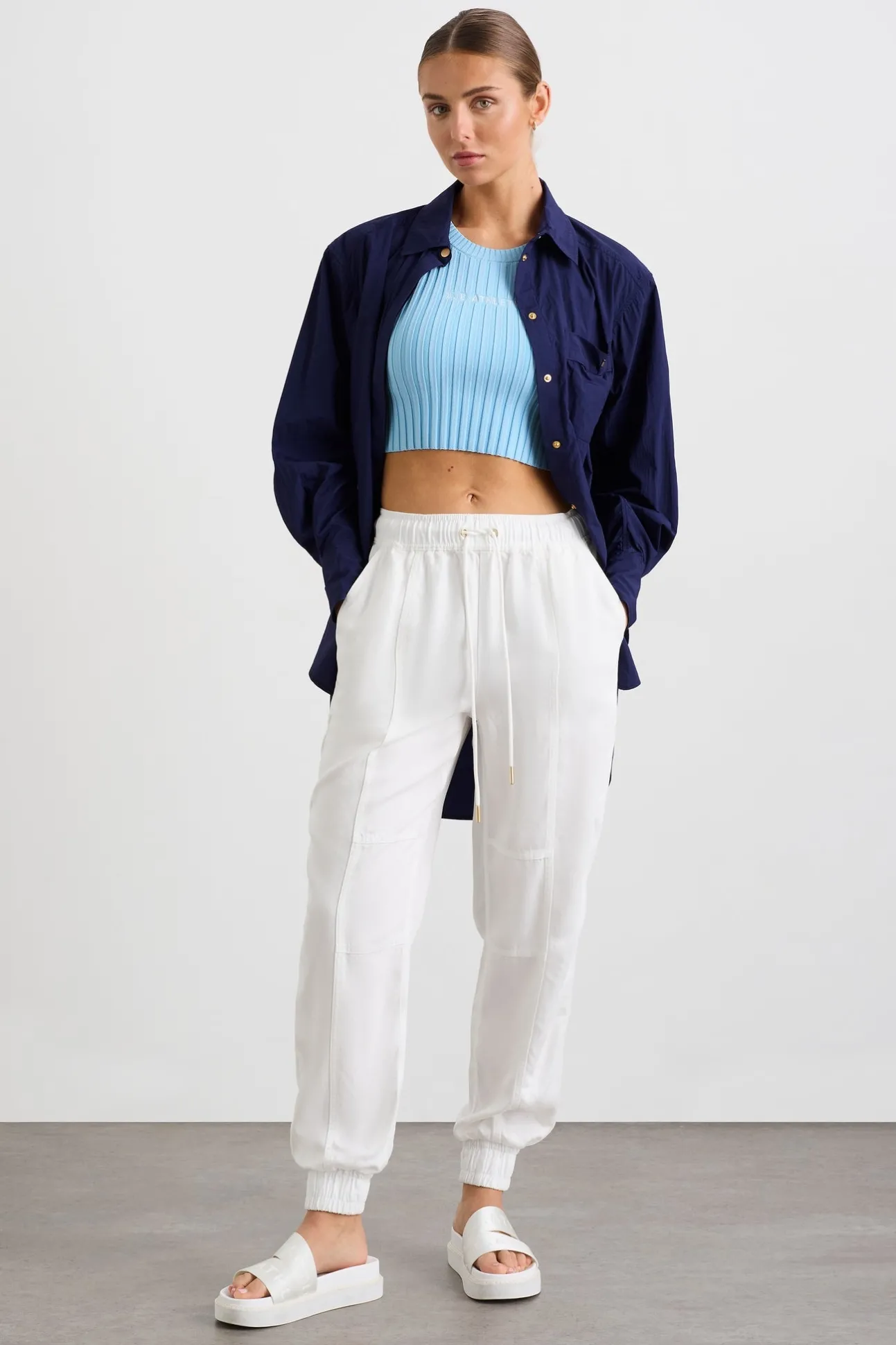 signature_logo_trackpants_0.webp Signature Logo Trackpants 502