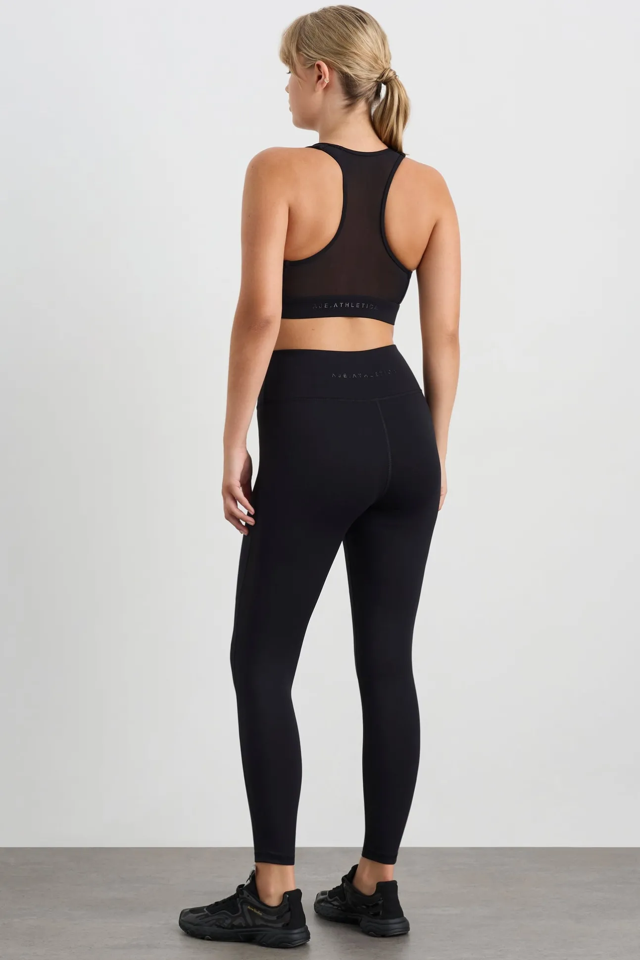 spliced_mesh_legging__10.webp Spliced Mesh Legging 242