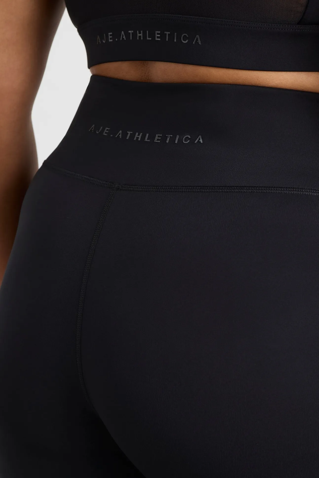spliced_mesh_legging__13.webp Spliced Mesh Legging 242