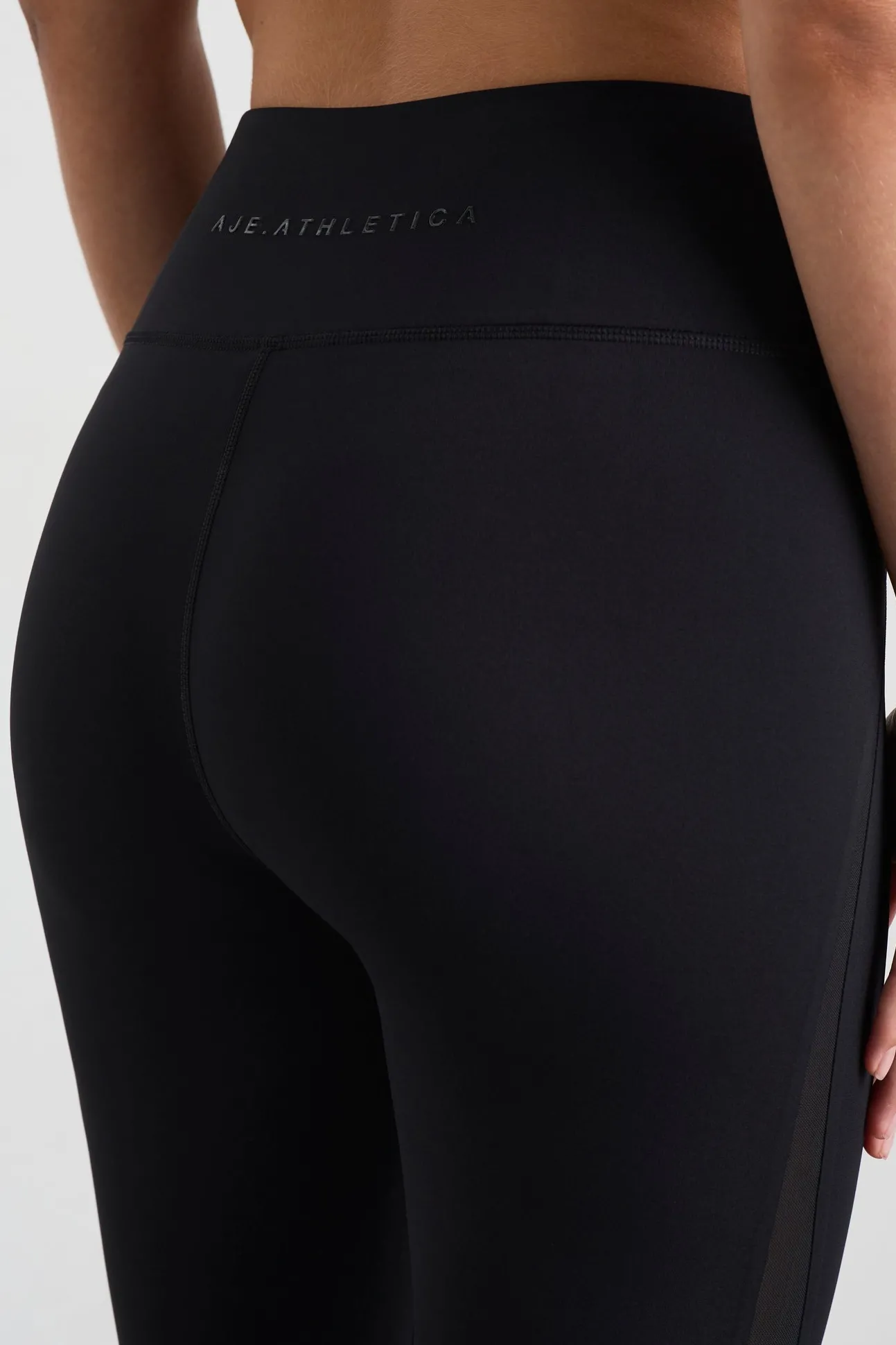 spliced_mesh_legging__9.webp Spliced Mesh Legging 242