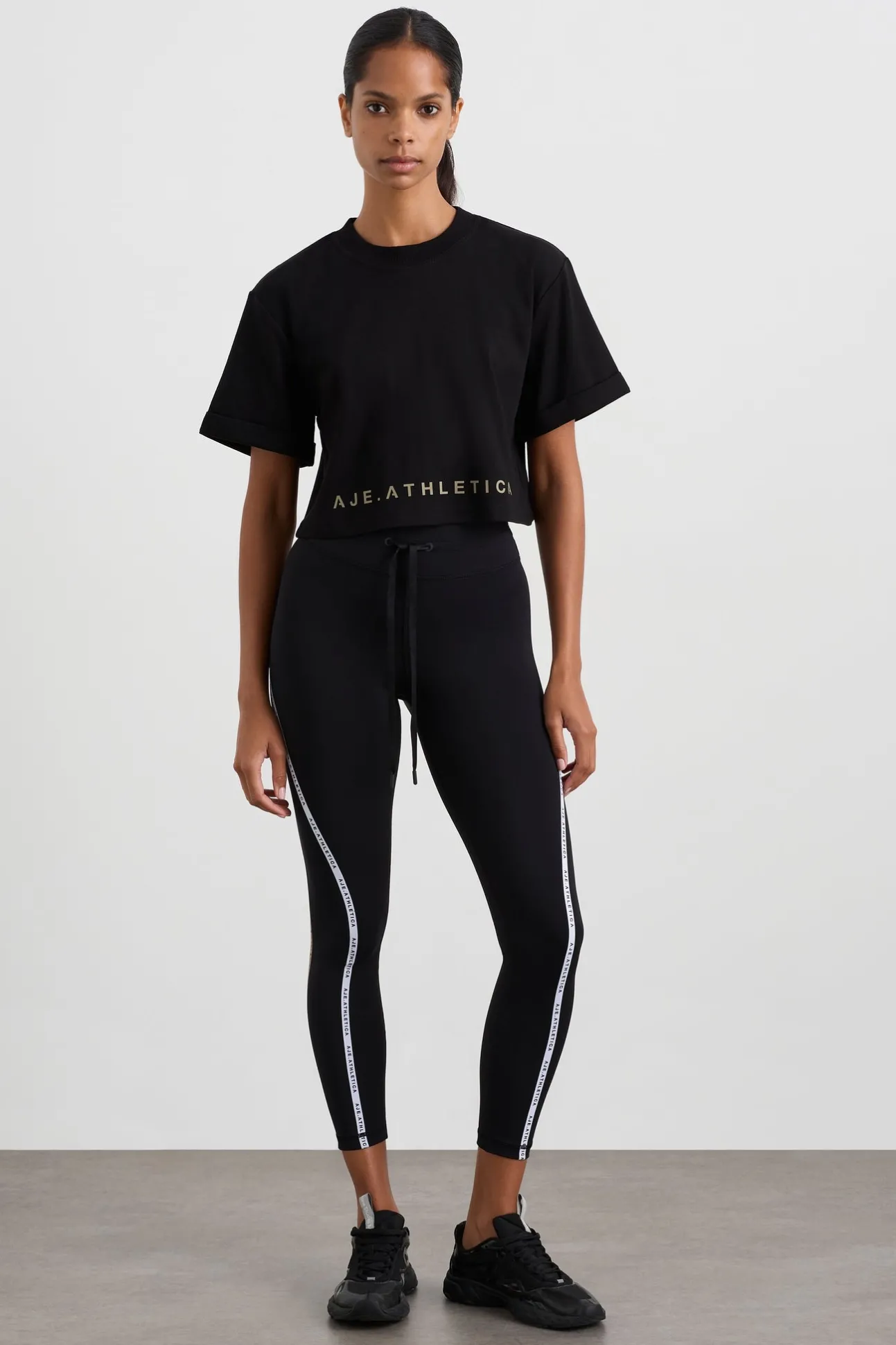 split_back_crop_tee__2.webp Split Back Crop Tee 114