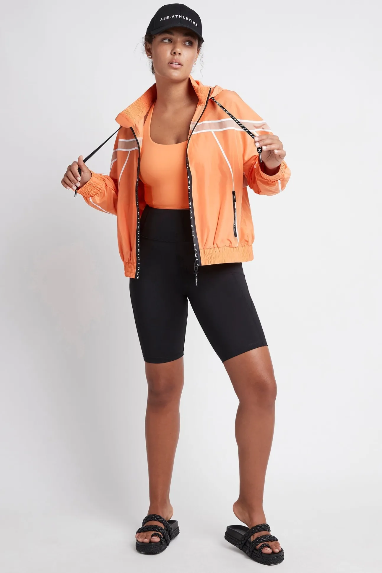 spray_jacket__10.webp Spray Jacket 707