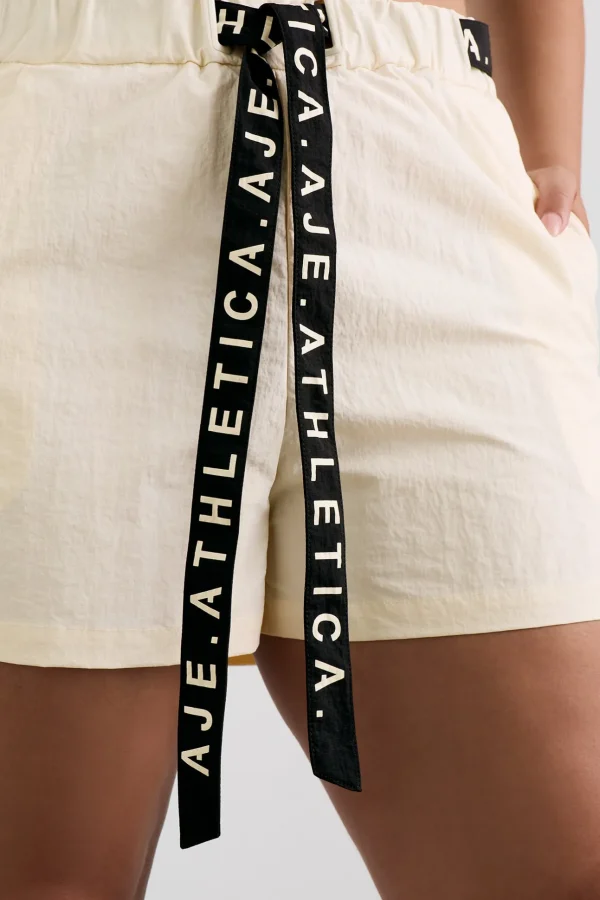 Spray Shorts 608