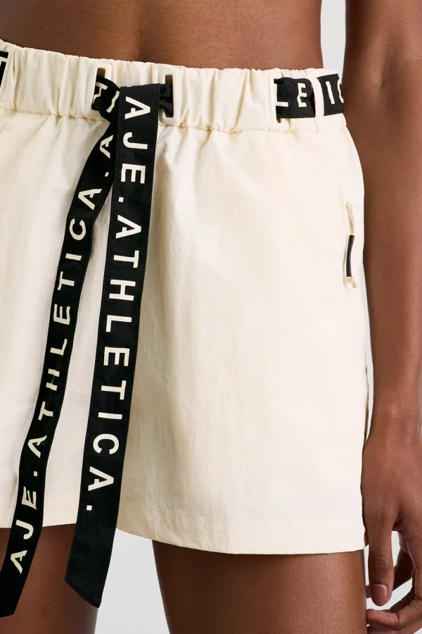 Spray Shorts 608