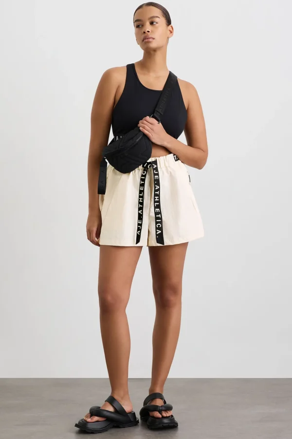 Spray Shorts 608