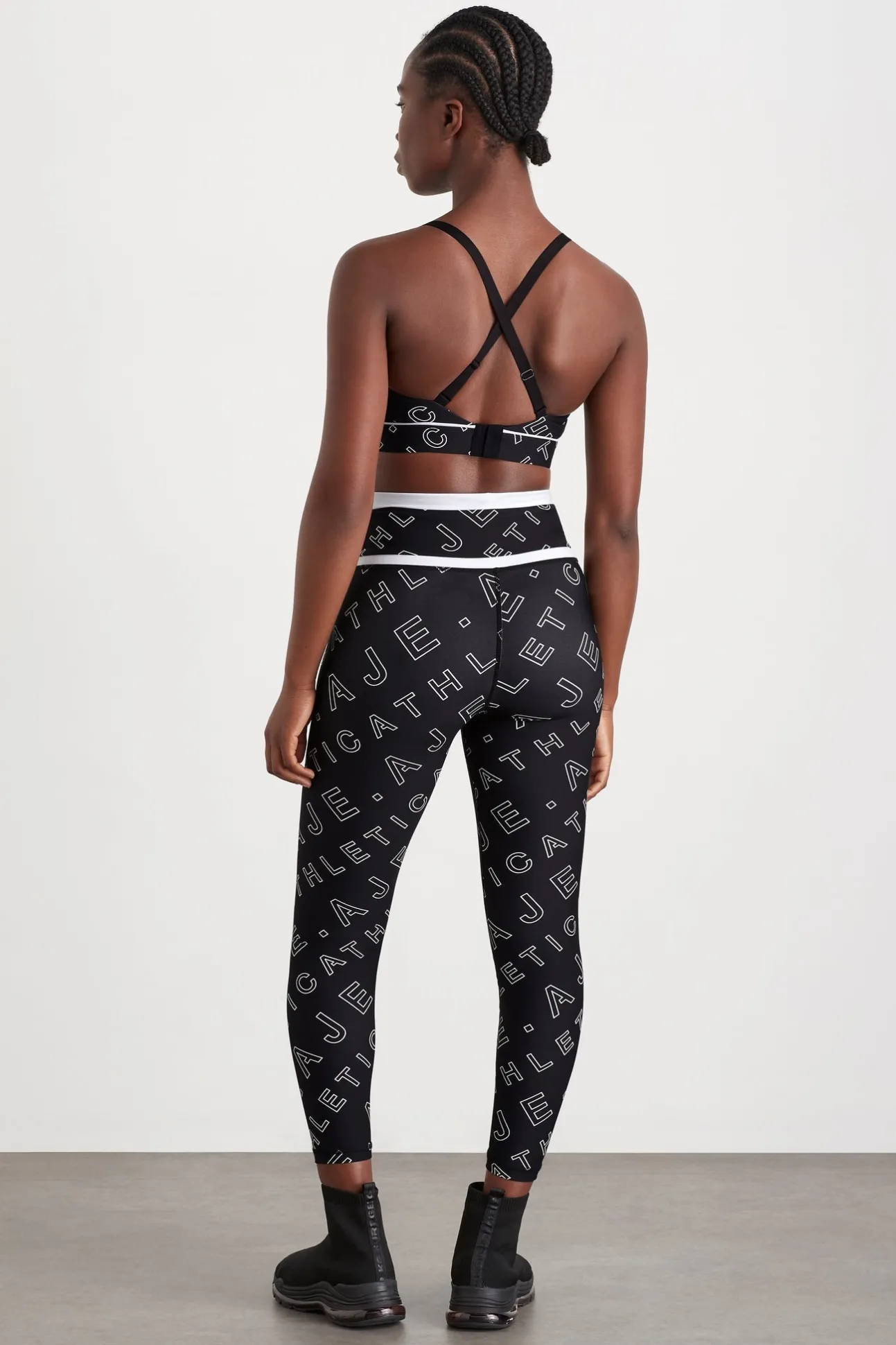 sweetheart_piping_bra__5.webp Sweetheart Piping Bra 330