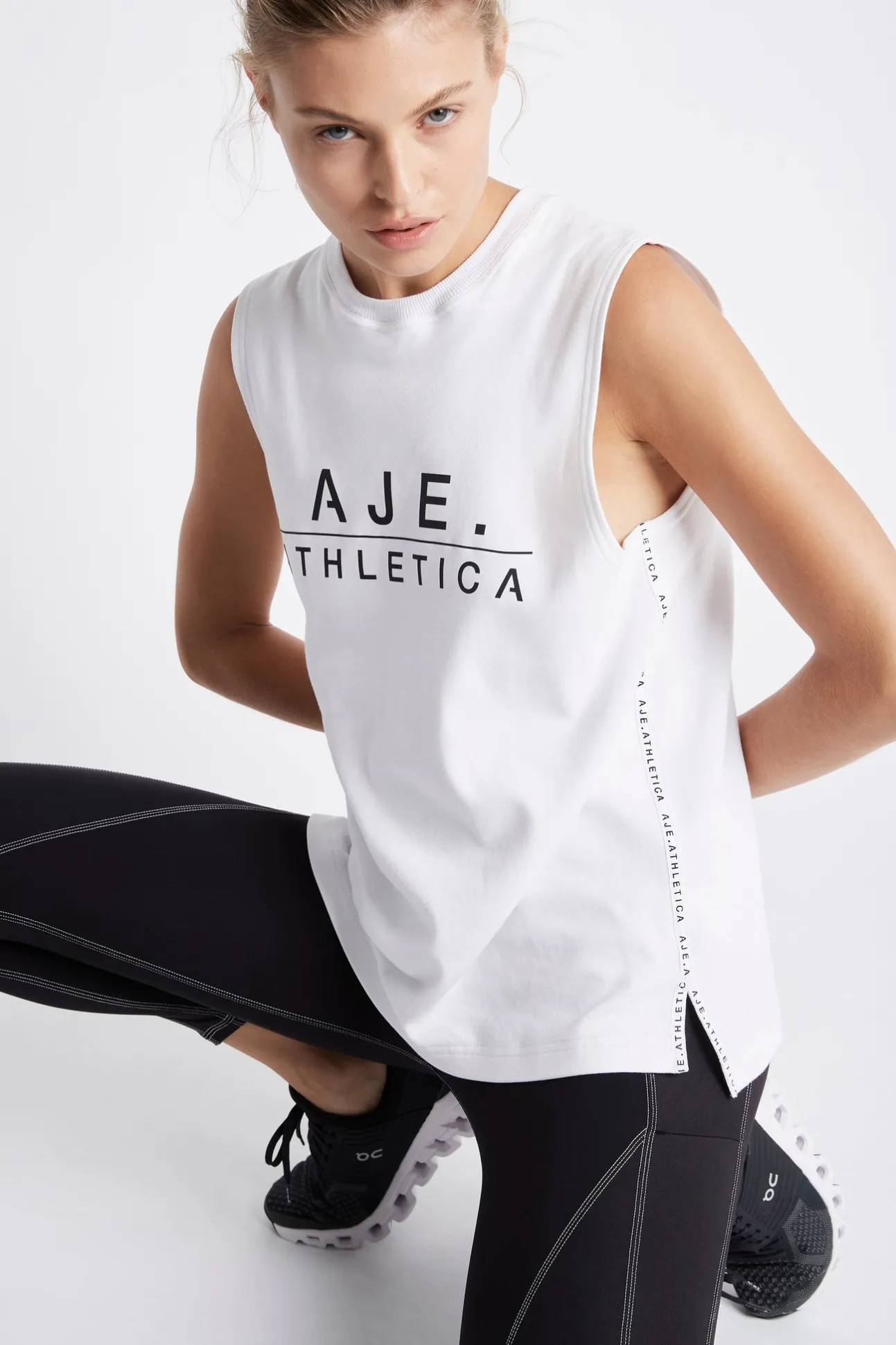 tank_top__3-1.webp Tank Top 009