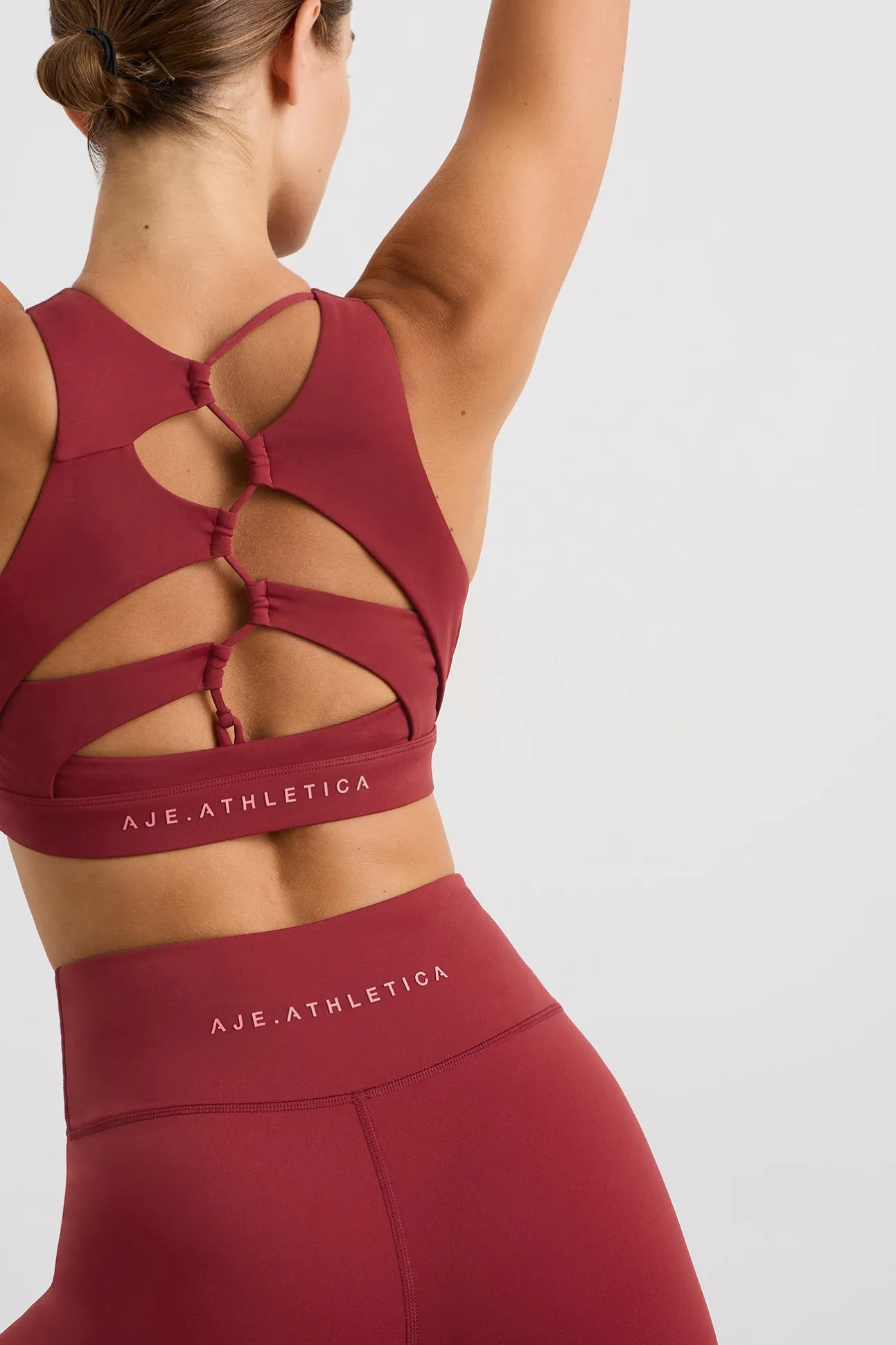 winding_road_high_neck_br_0.webp Winding Road High Neck Bra 364