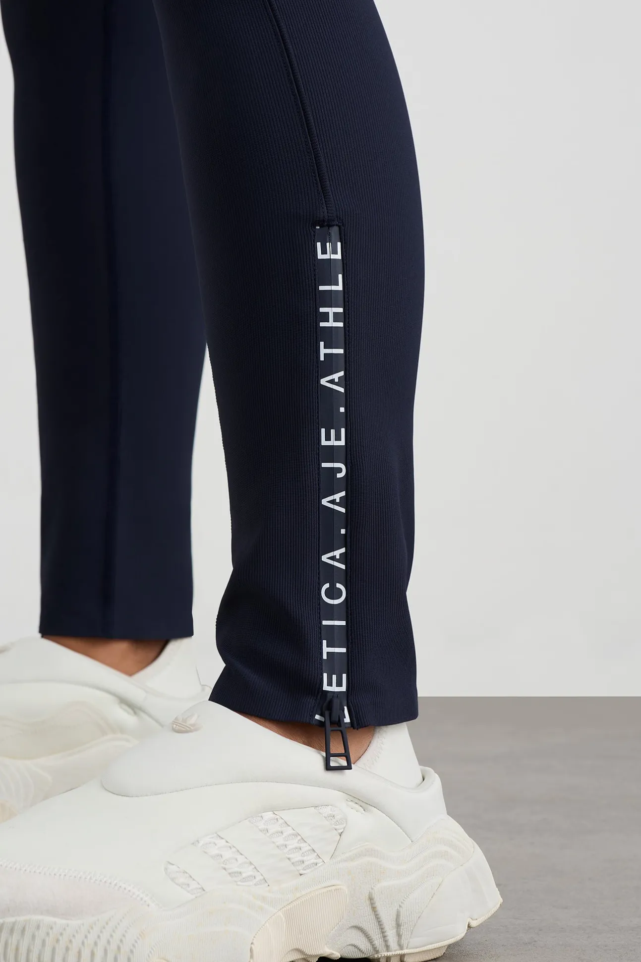 zip_hem_leggings__7.webp 7/8 Zip Hem Leggings 252